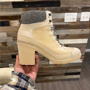 Womens Boots